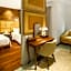 Fourteen Roses Boutique Hotel, Kuta