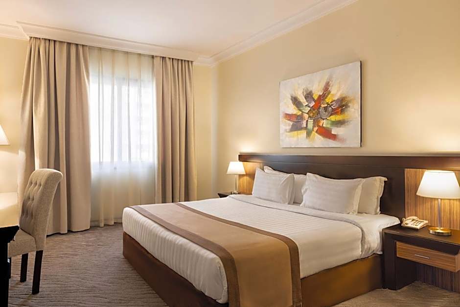 Dream City Hotel Apartments LLC