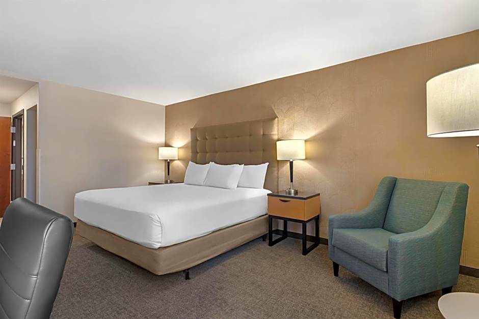 Drury Inn & Suites Joplin