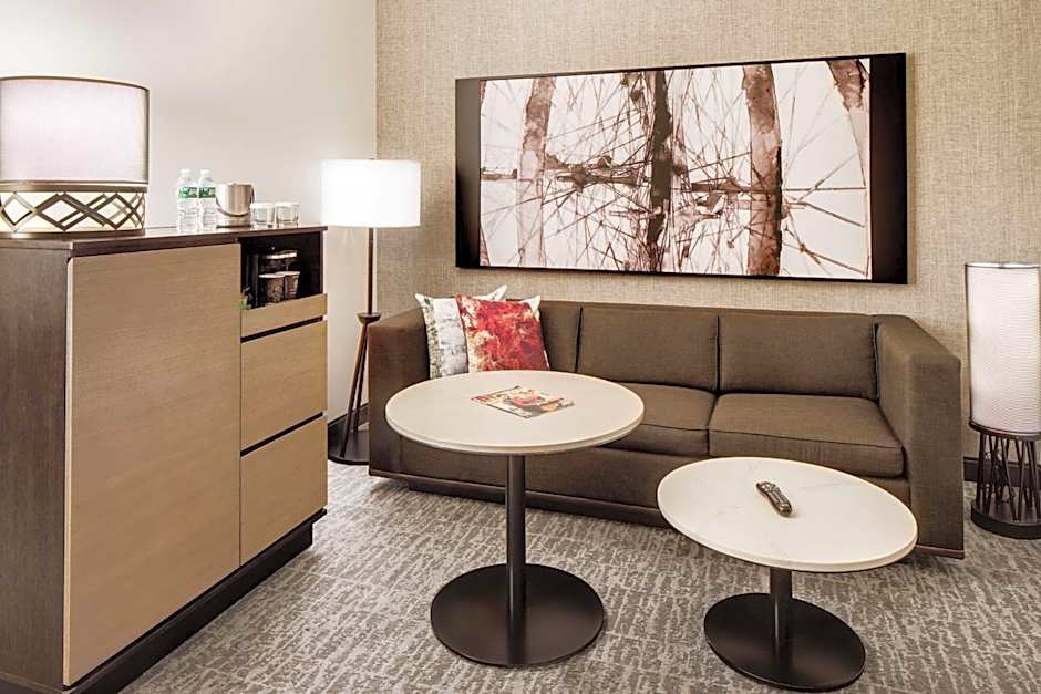 DoubleTree By Hilton Hotel Jersey City