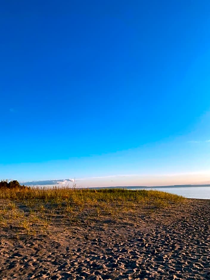 Oasis by the Bay Vacation Suites