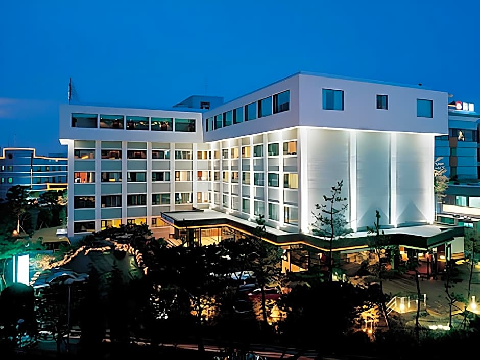 Gyeongpo Beach Hotel
