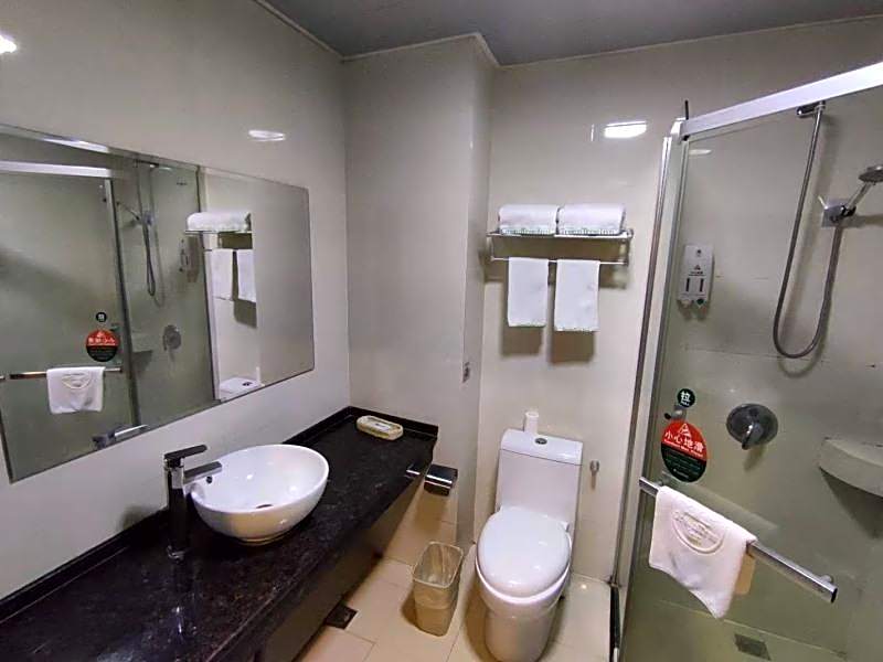 GreenTree Inn Changshu Aotelaisi Business Hotel