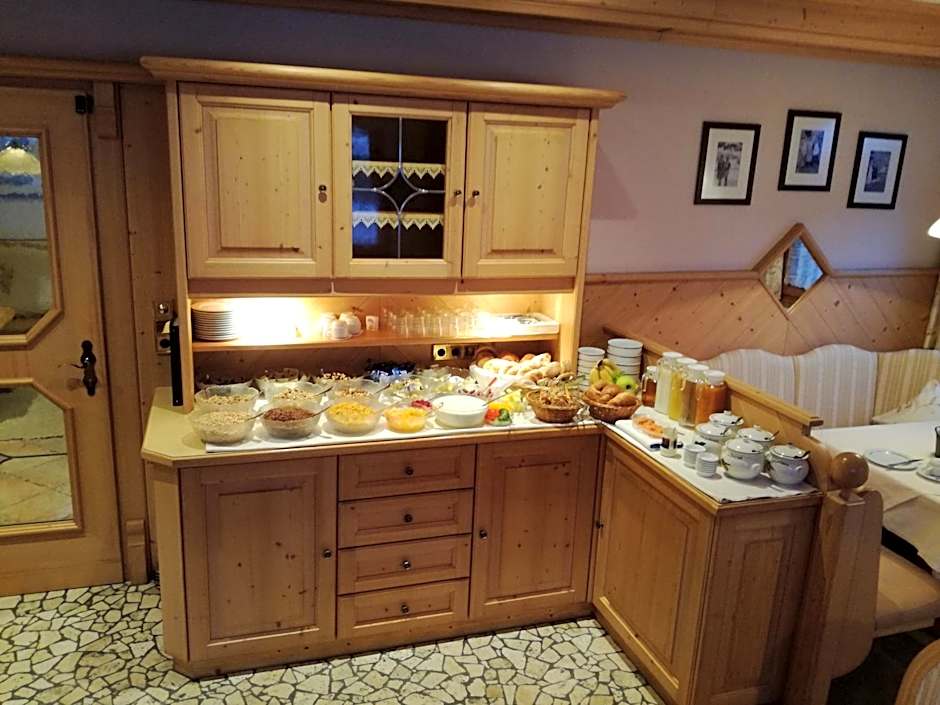 Hotel Garni Apart TINA