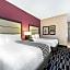 La Quinta Inn & Suites by Wyndham West Monroe