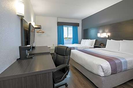 Standard Queen Room with Two Queen Beds - Non Smoking