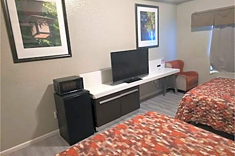 Standard Queen Room with Two Queen Beds