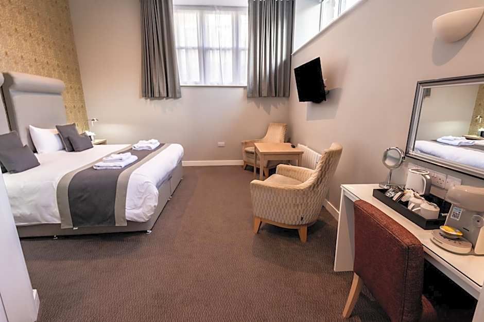 The Lamplighter Dining ~ Rooms