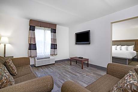 1 King Bed Studio Suite Non-Smoking