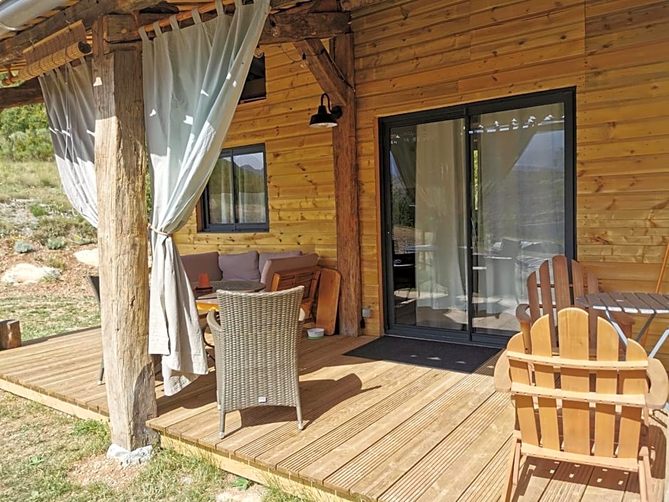 La Peyregoune, logement en pleine nature et table d'hôtes