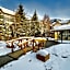 Coast Canmore Hotel & Conference Centre
