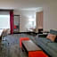Comfort Inn & Suites Wyomissing - Reading