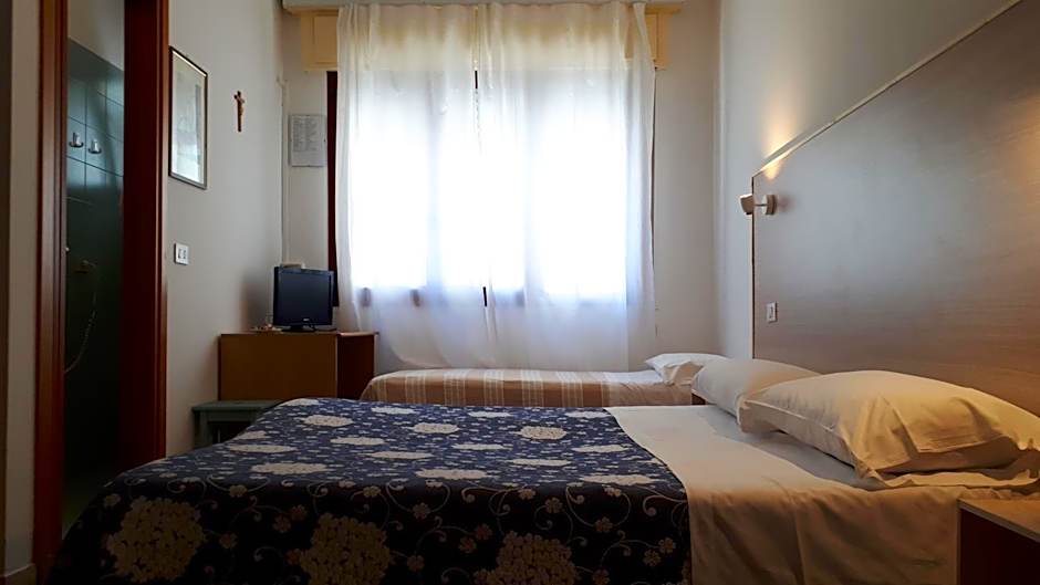 Hotel Villa Dina