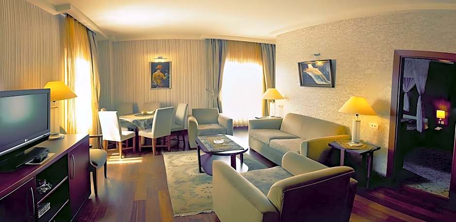 The Green Park Bostanci