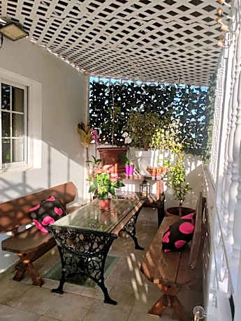 Alba 2 apartamento y Alba 3 habitación con baño