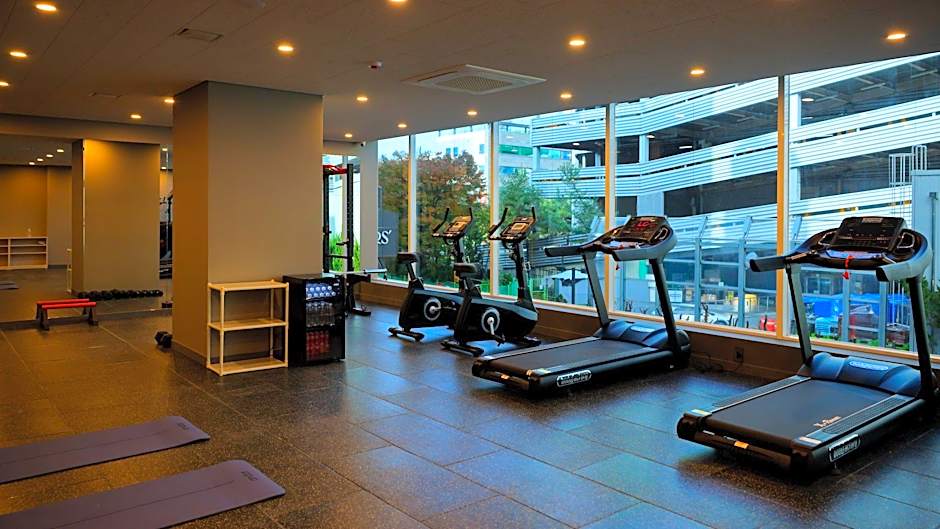 Workers Hotel Daejeon by Aank