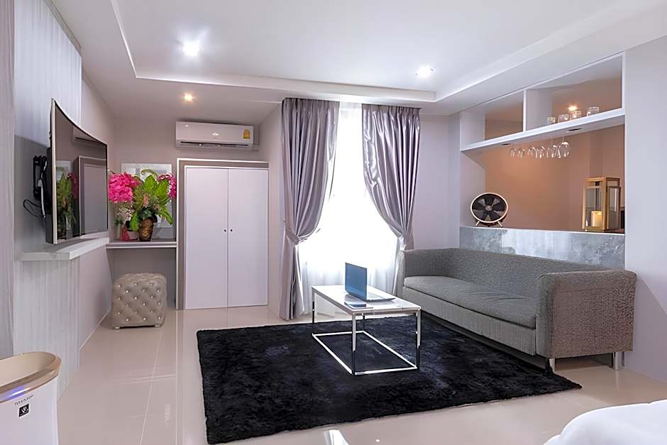 51 Suanplu Residence