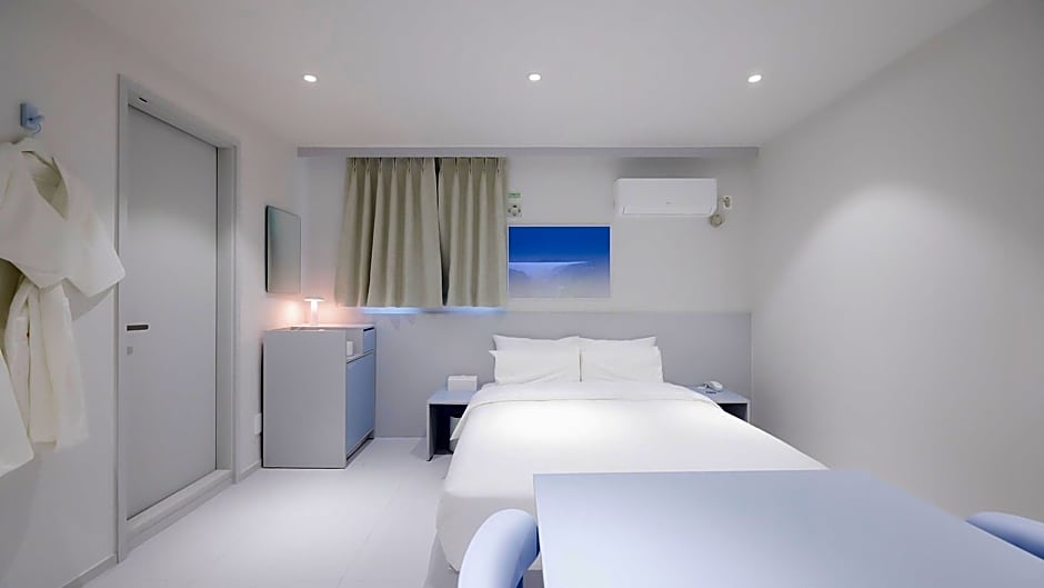 Mate Hotel