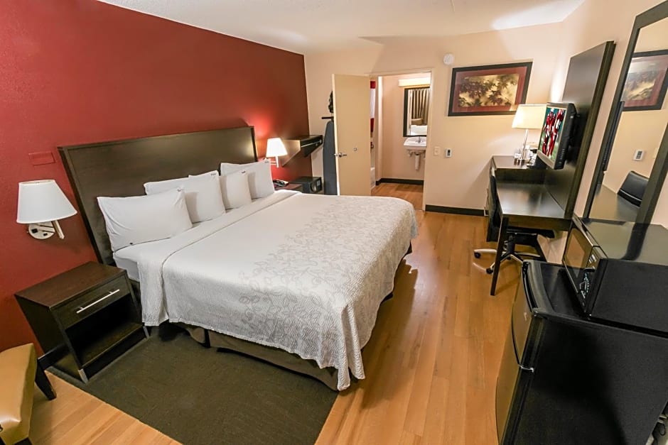 Red Roof Inn PLUS+ Washington DC Rockville