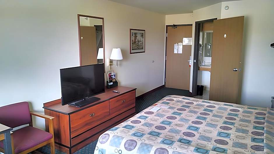 Super 8 by Wyndham Omaha Eppley Airport/Carter Lake