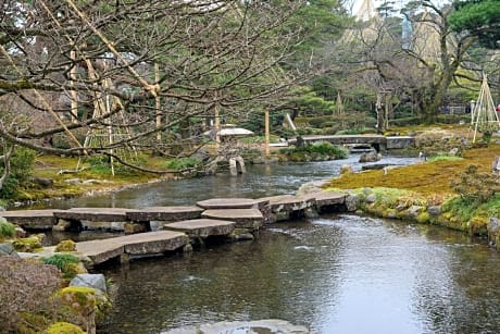 Kanazawa-Hachitabi Kasaichi