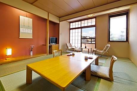 Japanese-Style Standard Room with River View