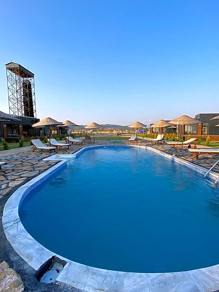 Lavira Tiny House Village