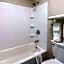 Days Inn by Wyndham Columbia