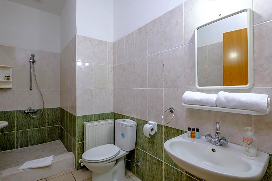 Platres Valley Houses