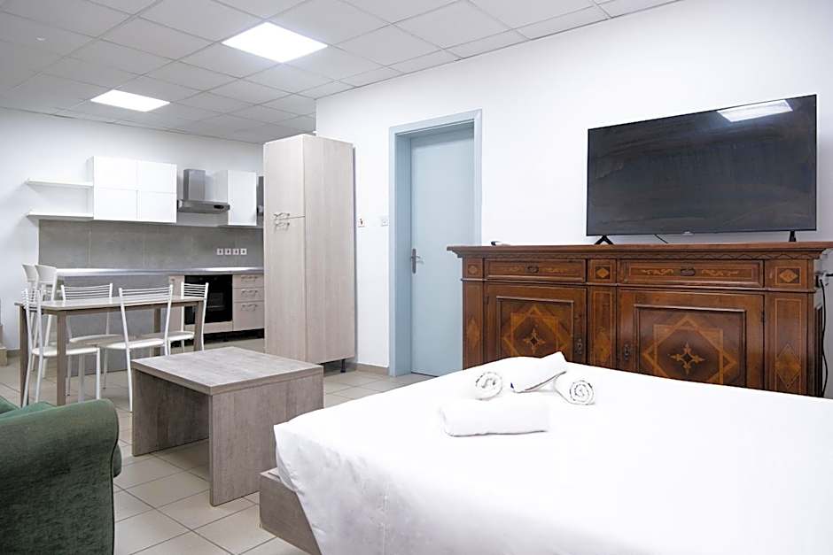 Napoli Suites Studios Aparthotel