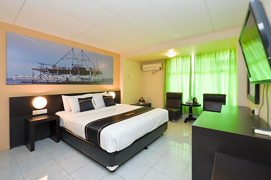 OYO 2487 Sampurna Jaya Hotel