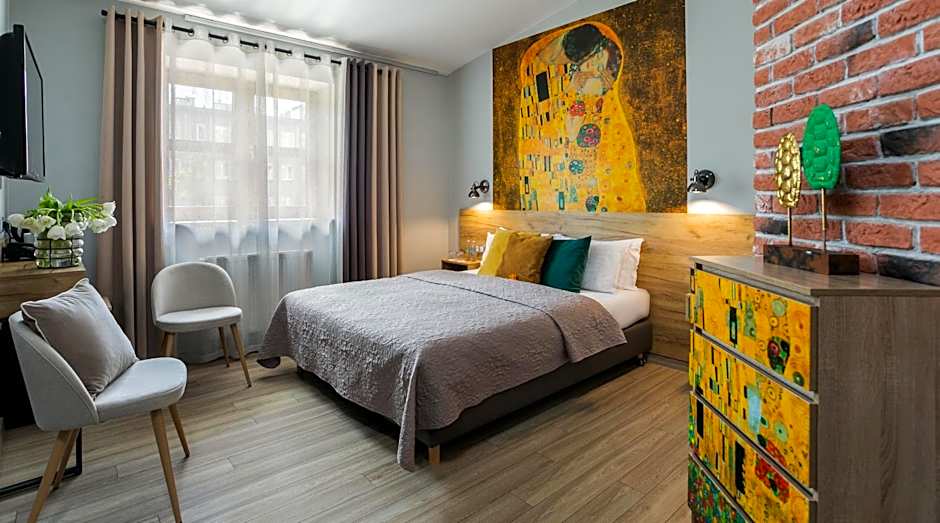 Art & Garden Residence
