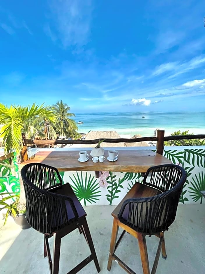 HOTEL MITTOZ HOLBOX