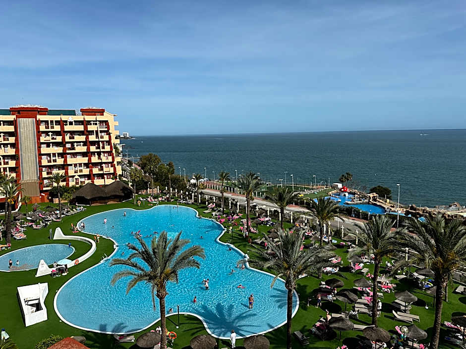 Holiday World VILLAGE Hotel