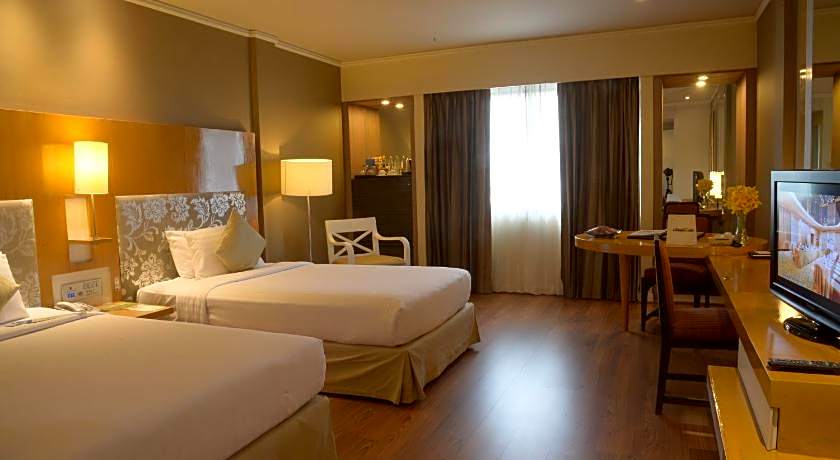 Royal Princess Larn Luang Hotel