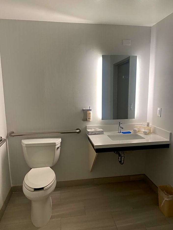 Holiday Inn Express Hotel & Suites Hermosa Beach By IHG