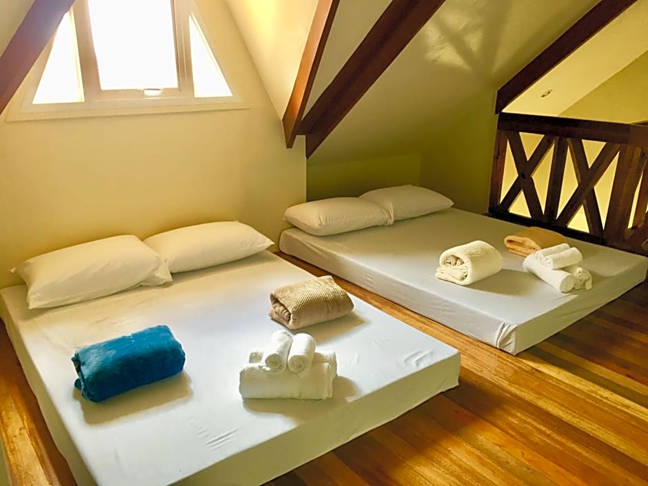 Elliannah Pines Hotel