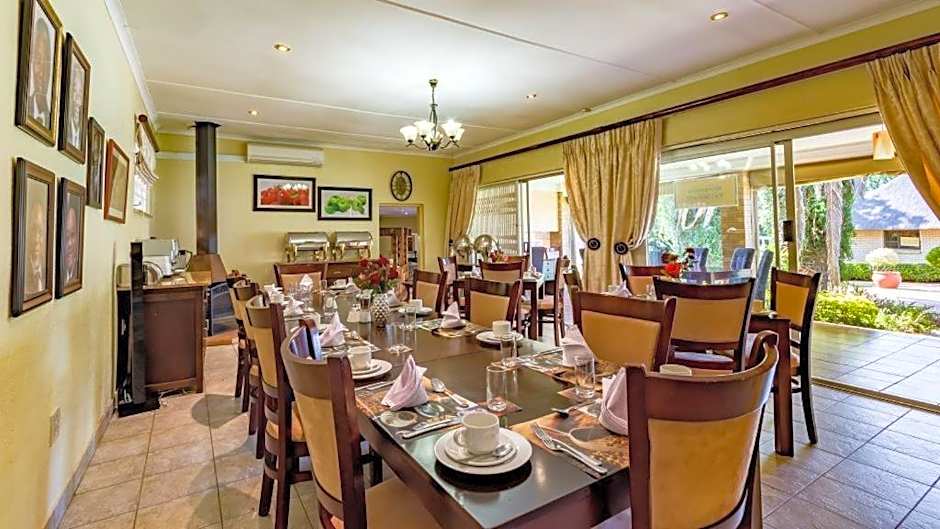 Hoyohoyo Chartwell Lodge