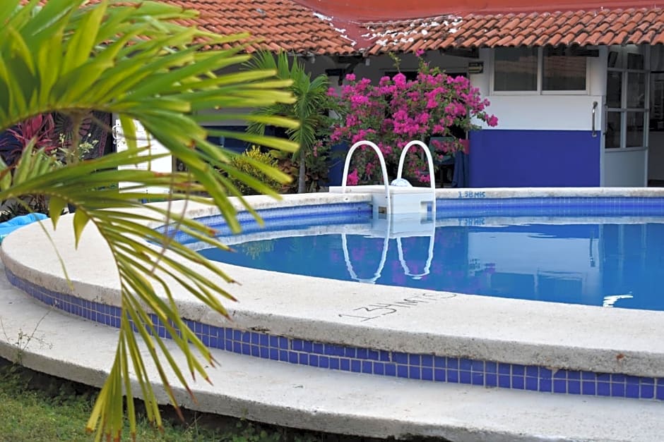 Hotel Plaza Almendros