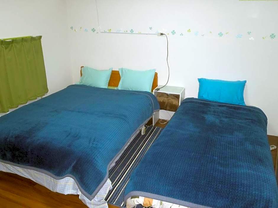 Mike's B&B Tokoname