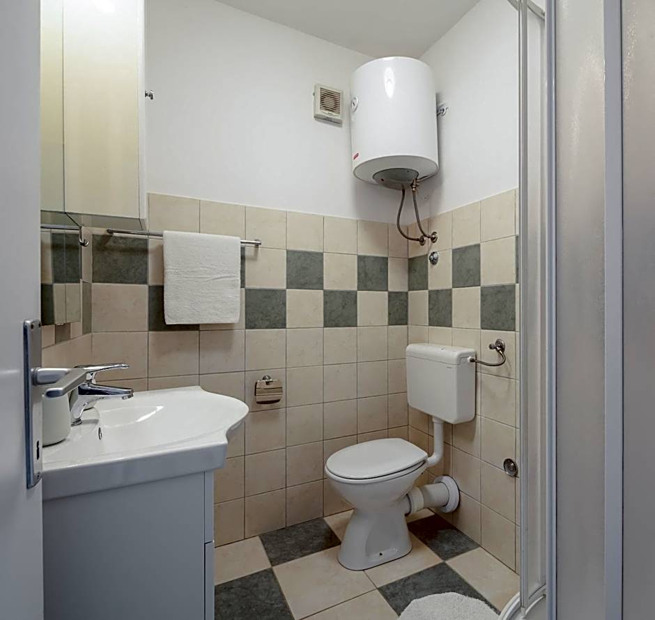 Apartments Vucica, Sevid