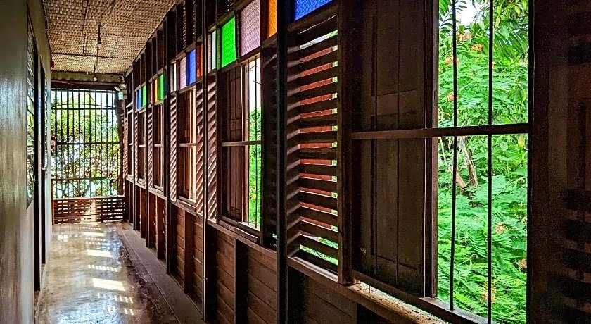Huen Chang Puek Hotel