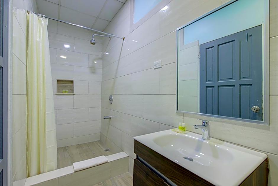 Airport Suites Hotel