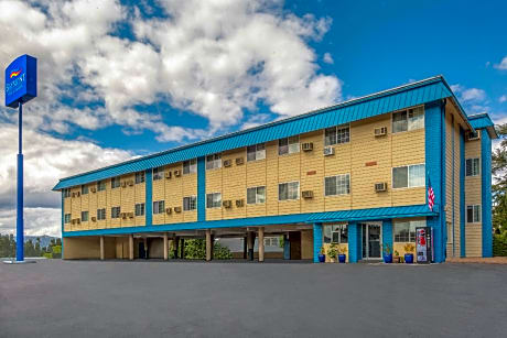 Baymont by Wyndham Roseburg