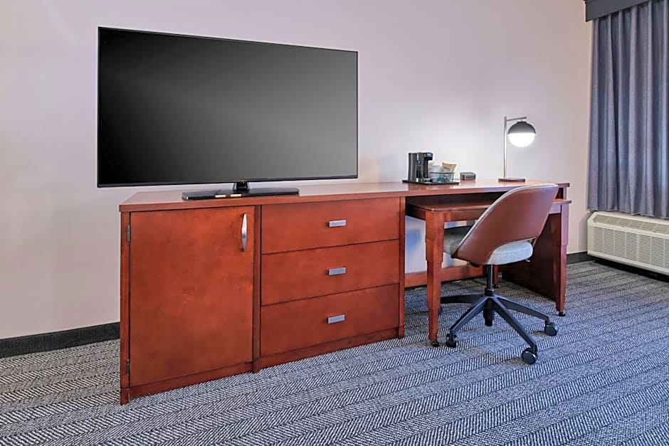 Courtyard By Marriott Detroit Metro Airport Romulus