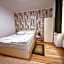 Easy Star Hotel