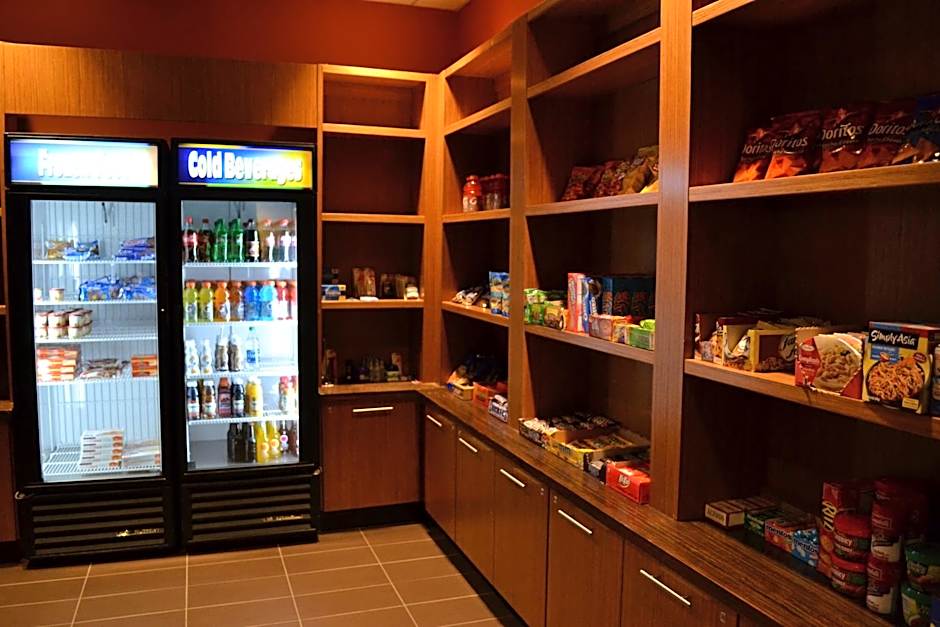 Holiday Inn and Suites Charleston West By IHG