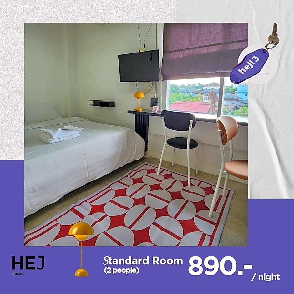 Flat White Cafe x Poshtel