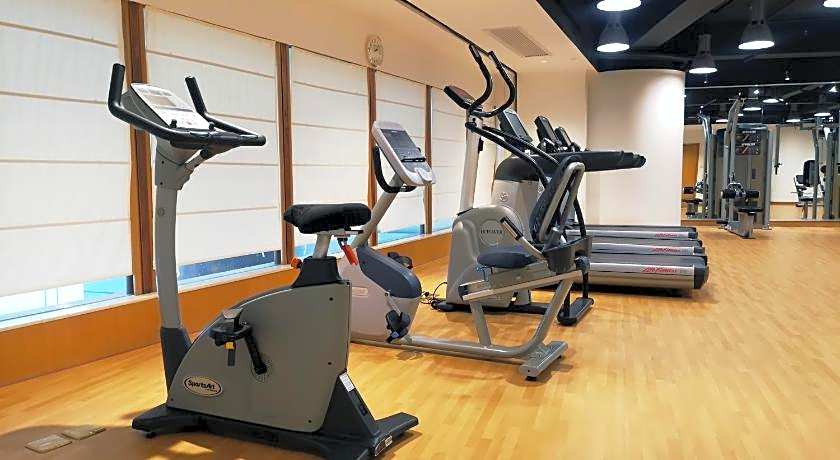 Crowne Plaza Zhuhai City Center By IHG