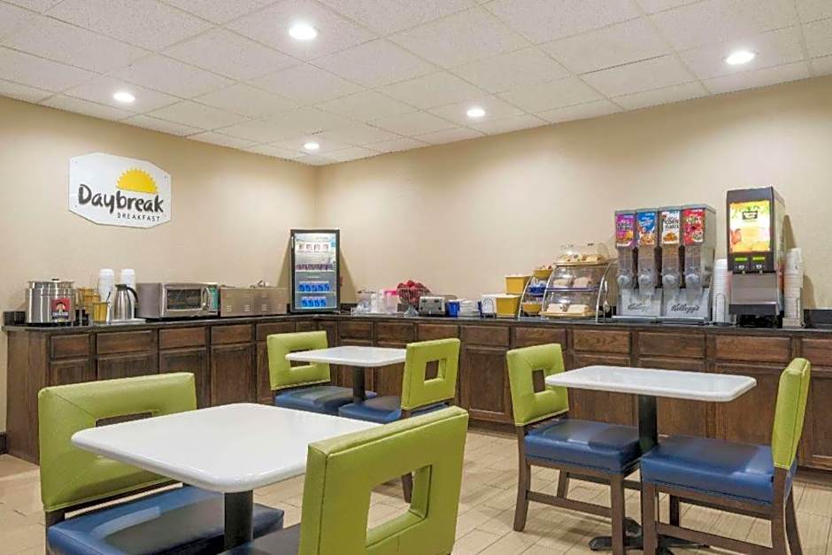 Days Inn by Wyndham Ashland